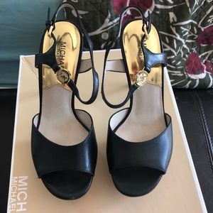 Mickael Kors sandals